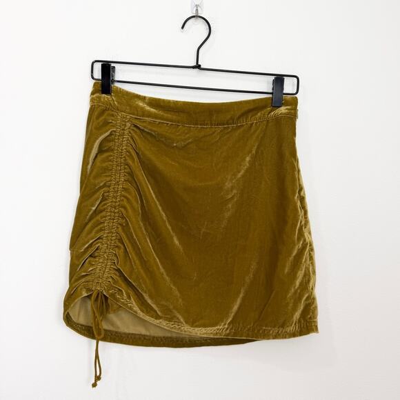 Free People Dresses & Skirts - Free People Vivienne Velvet Ruched Mini Skirt Size 4